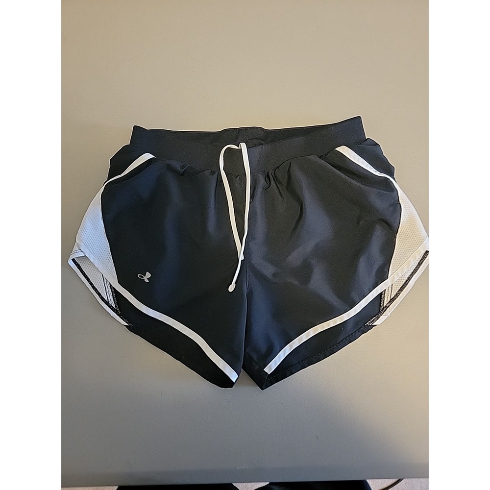 Under Armour Women's Running Loose Heat Gear Athletic Shorts Size Small
